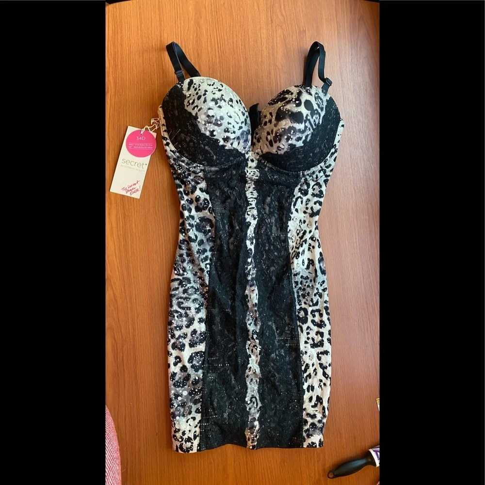 NWT Victoria's Secret Power Figure Convertible Shaping Slip Size 34D